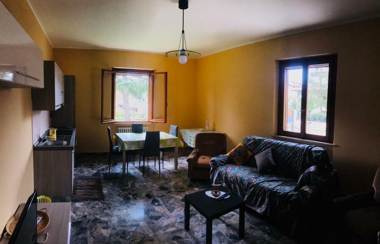 Вілла La Casa Sul Trasimeno Кастільйоне-дель-Лаго Екстер'єр фото